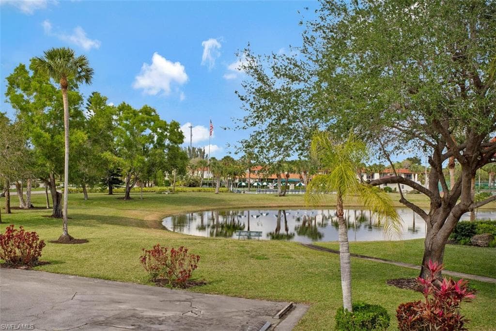 4357 27th Ct SW 204, Naples, FL 34116-25