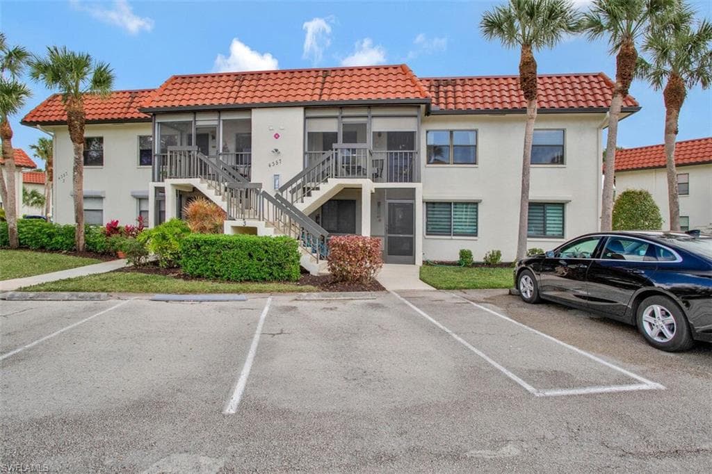 4357 27th Ct SW 204, Naples, FL 34116-5