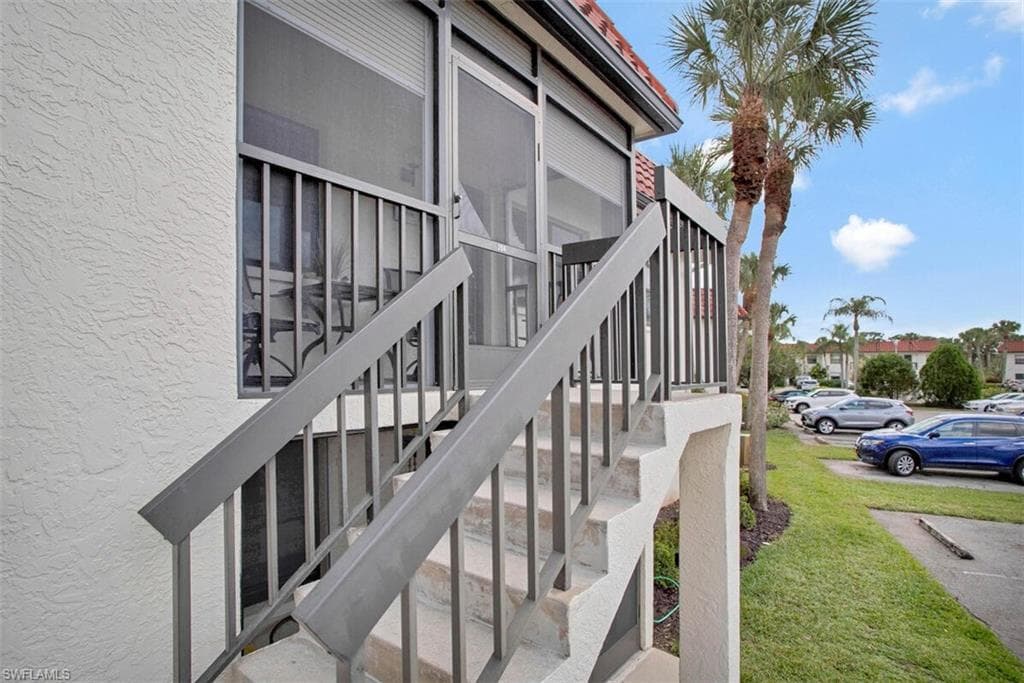 4357 27th Ct SW 204, Naples, FL 34116-7