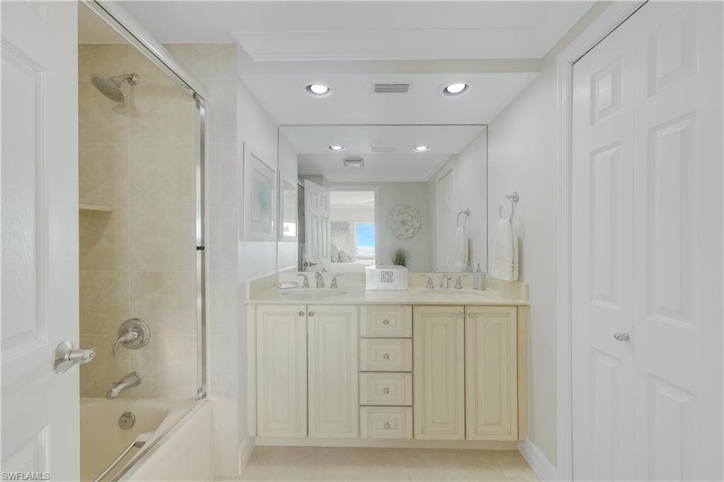 3401 Gulf Shore Blvd N 605, Naples, FL 34103-20