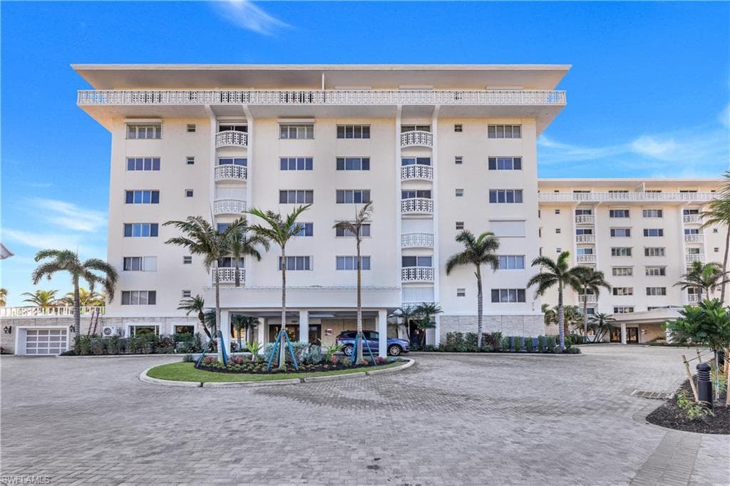 3401 Gulf Shore Blvd N 605, Naples, FL 34103-1