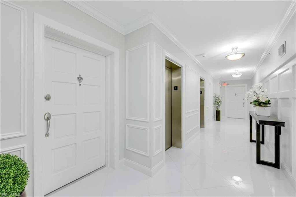 3401 Gulf Shore Blvd N 605, Naples, FL 34103-28