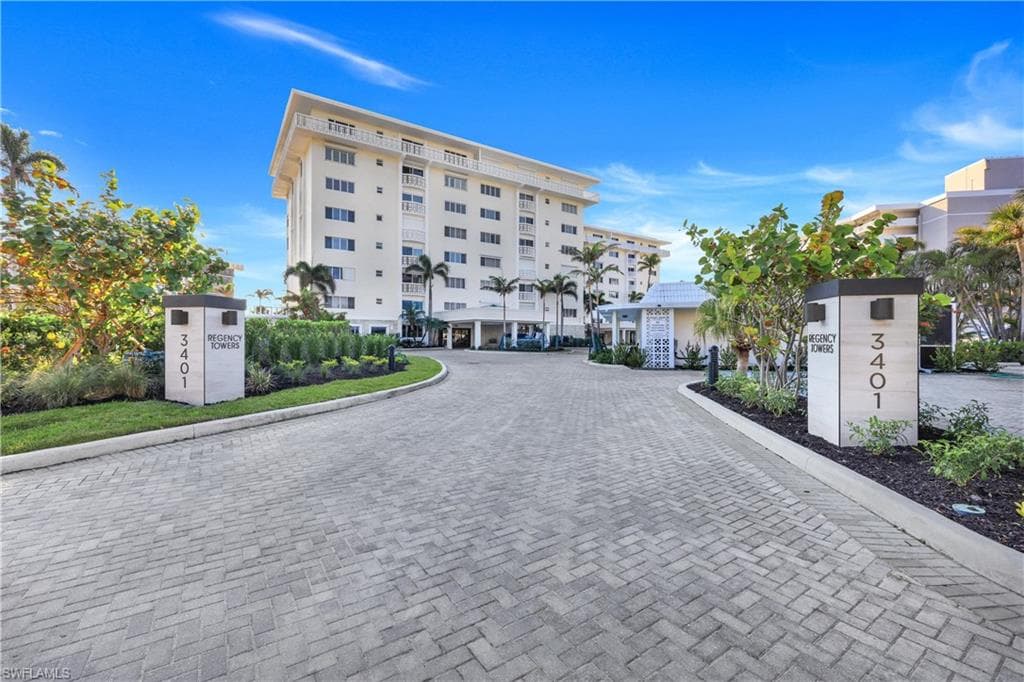 3401 Gulf Shore Blvd N 605, Naples, FL 34103-29