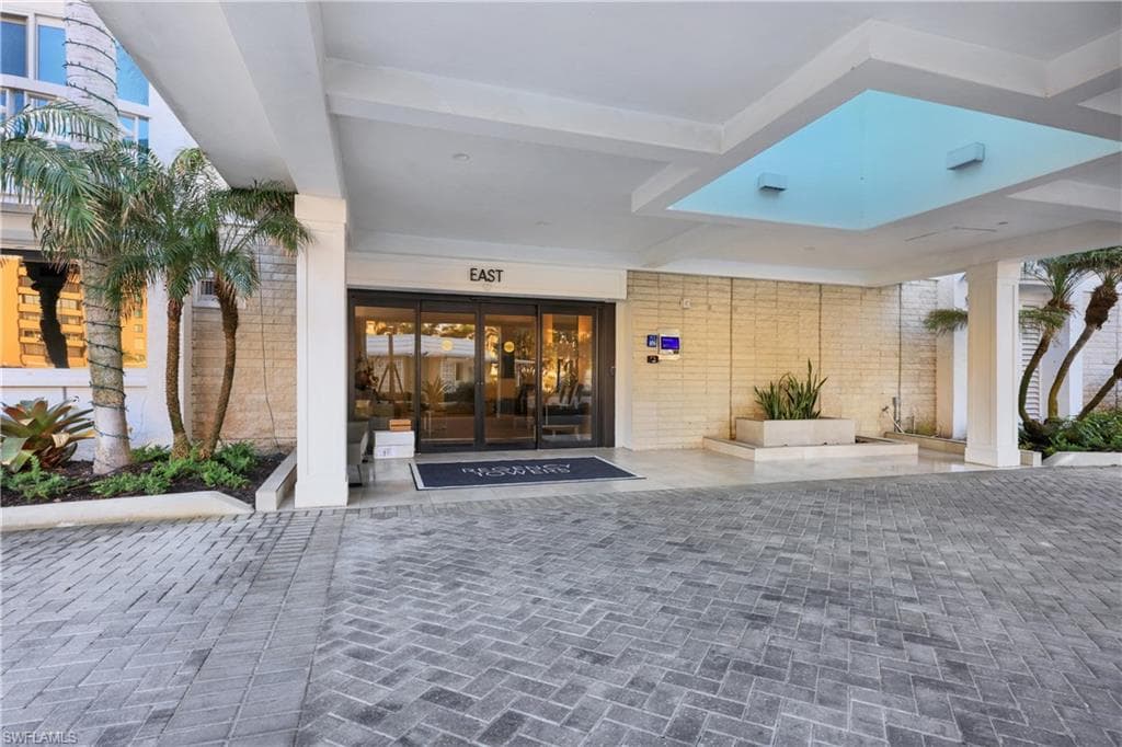3401 Gulf Shore Blvd N 605, Naples, FL 34103-30
