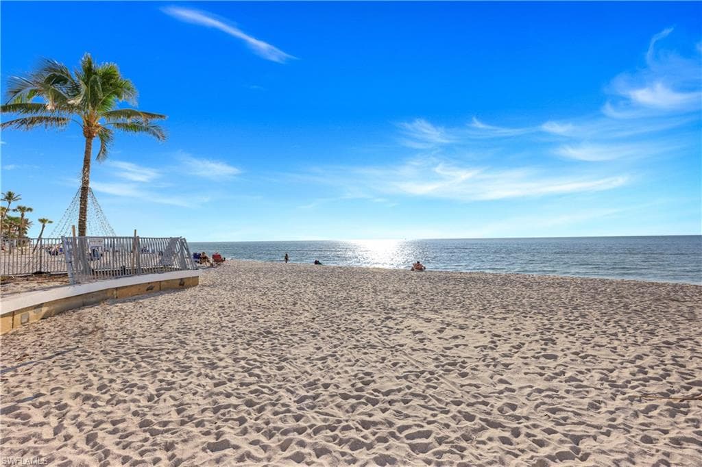 3401 Gulf Shore Blvd N 605, Naples, FL 34103-36