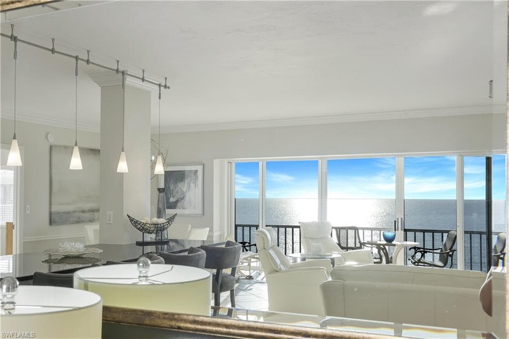 3401 Gulf Shore Blvd N 605, Naples, FL 34103-7
