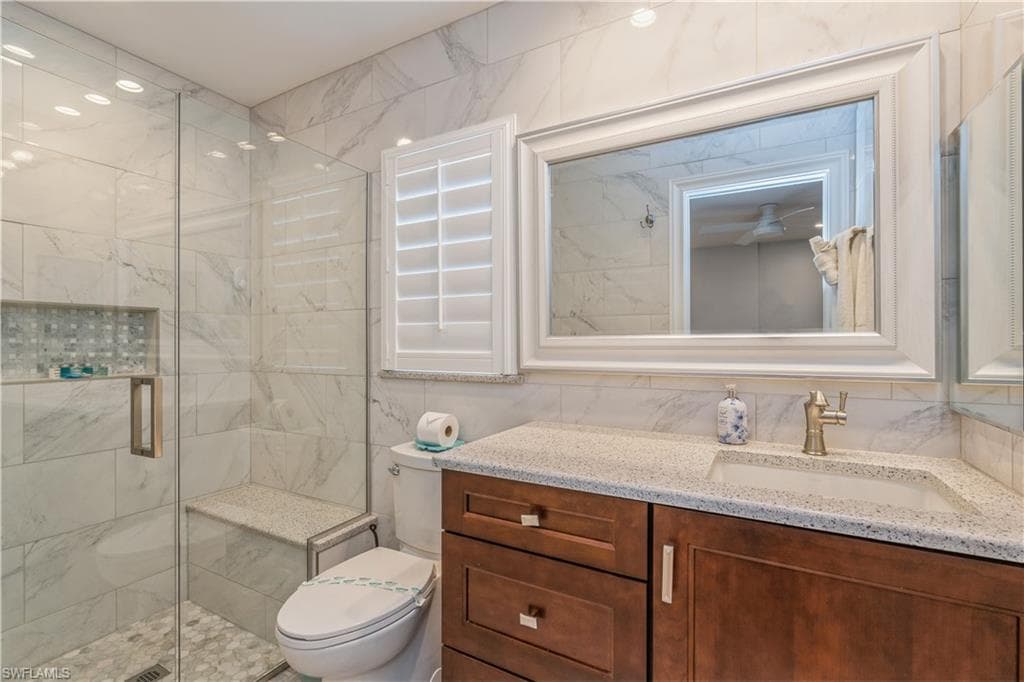 523 107th Ave N, Naples, FL 34108-25