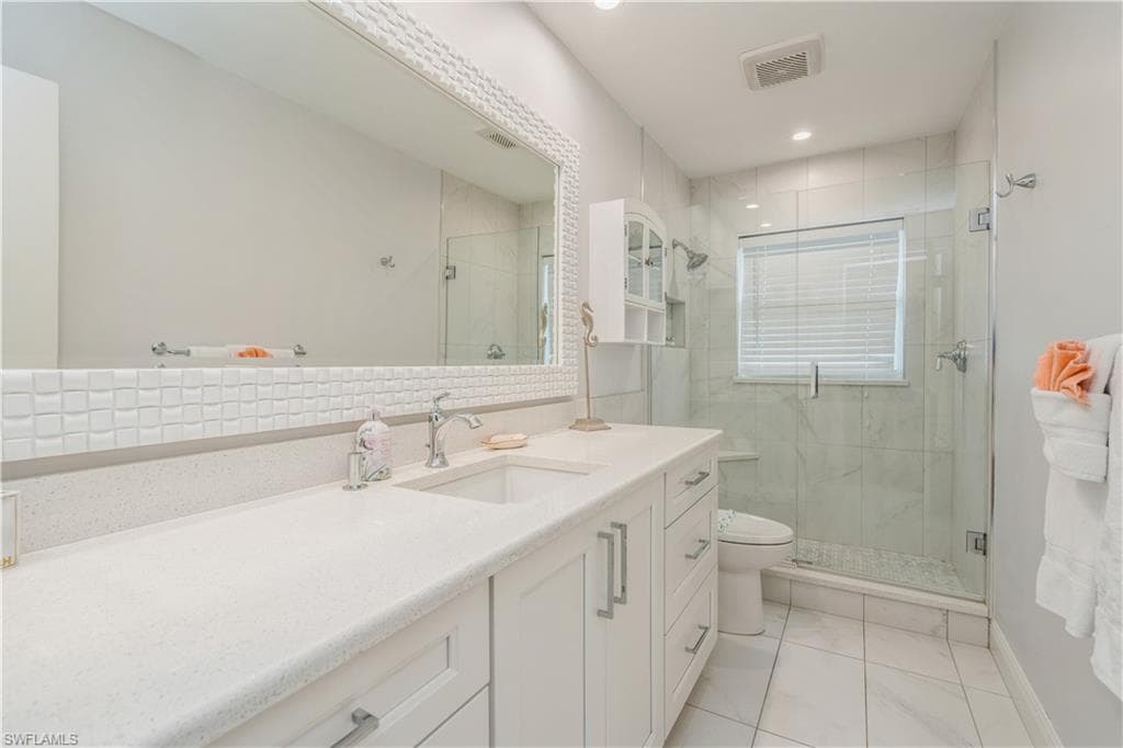 523 107th Ave N, Naples, FL 34108-28