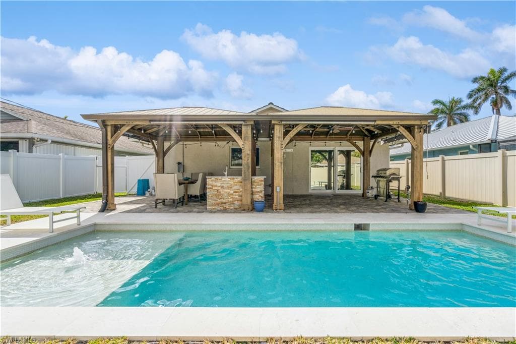 523 107th Ave N, Naples, FL 34108-31