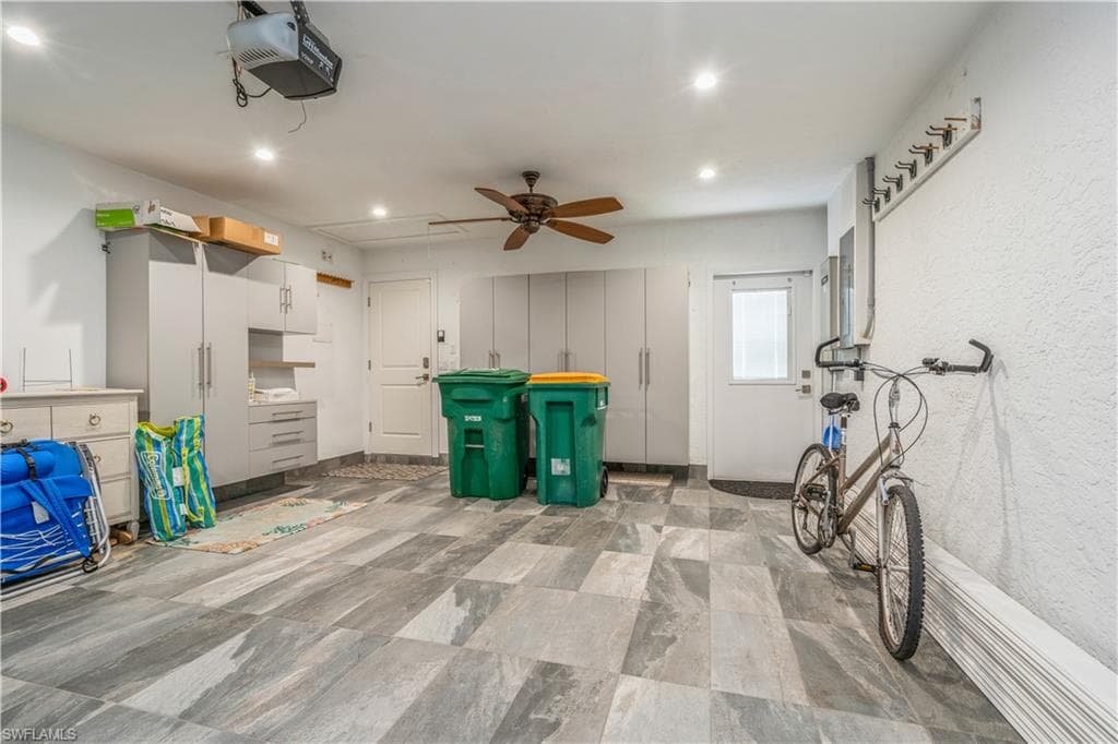 523 107th Ave N, Naples, FL 34108-36