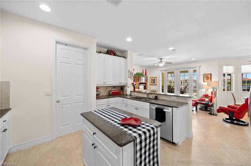 9009 Paseo De Valencia St, Fort Myers, FL 33908-20