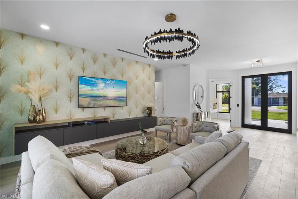 1677 Northgate Dr, Naples, FL 34105-9
