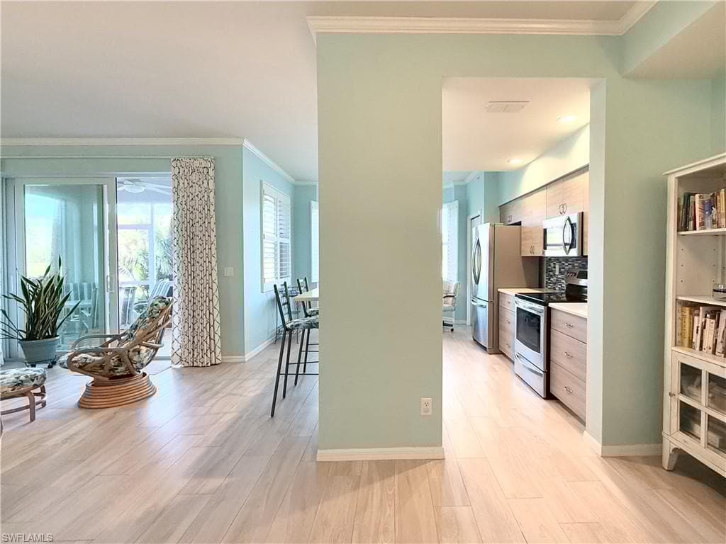 8505 Naples Heritage Dr 113, Naples, FL 34112-3