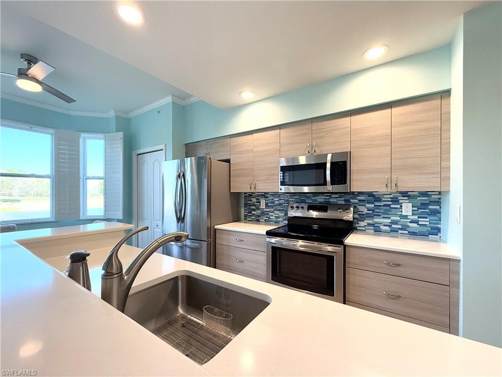 8505 Naples Heritage Dr 113, Naples, FL 34112-4