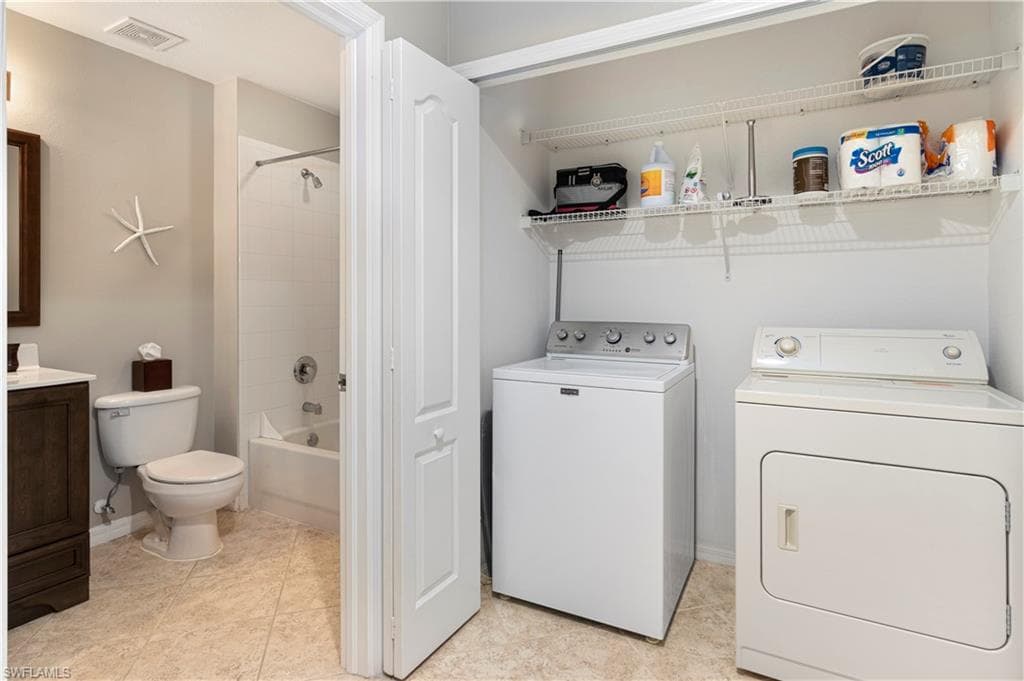 6824 Sterling Greens Pl 3203, Naples, FL 34104-17