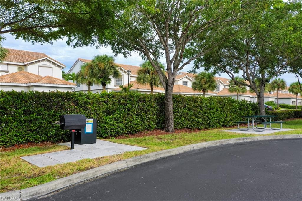 6824 Sterling Greens Pl 3203, Naples, FL 34104-35