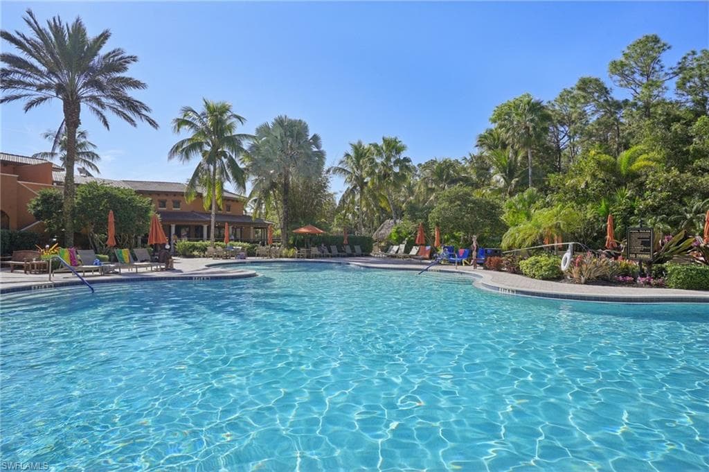 9071 Albion Ln N 5704, Naples, FL 34113-28