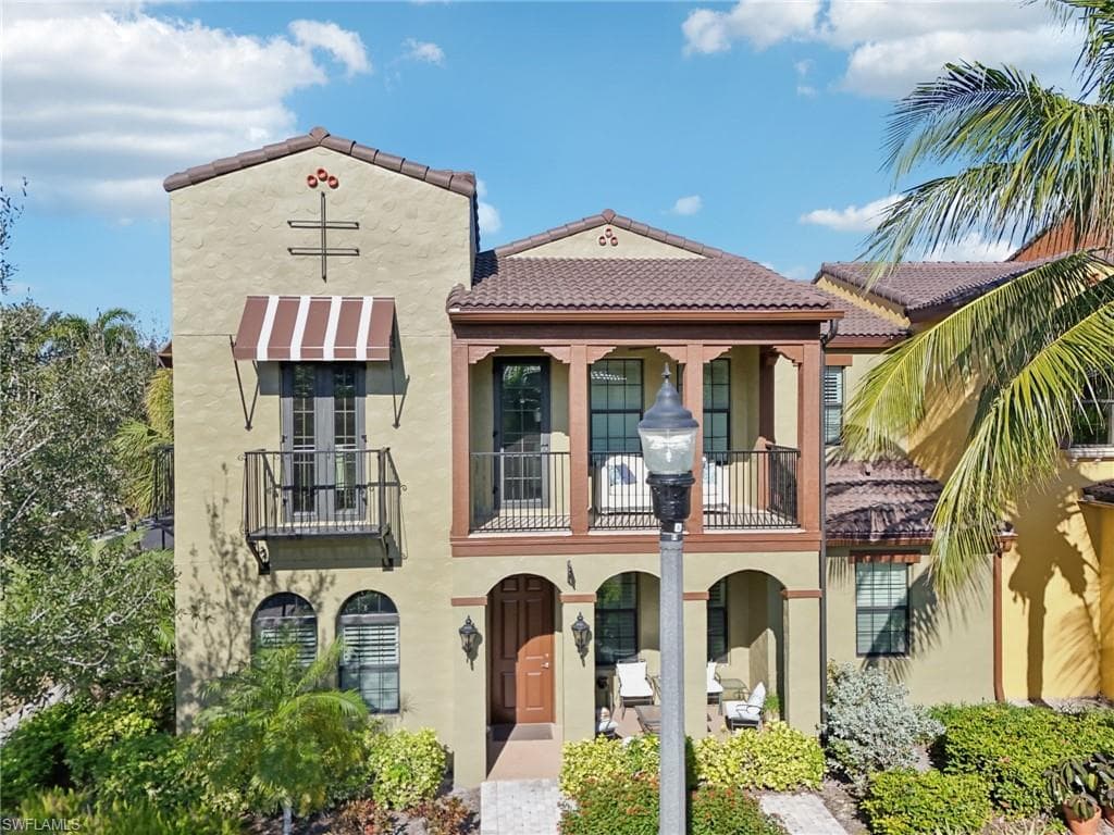9071 Albion Ln N 5704, Naples, FL 34113-30