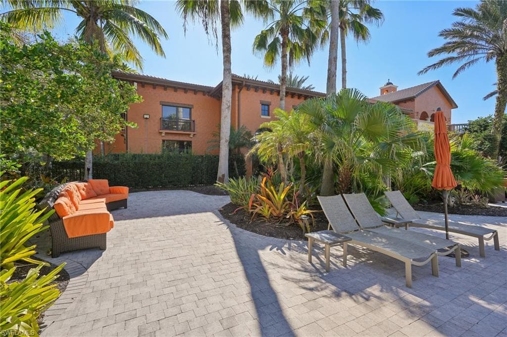 9071 Albion Ln N 5704, Naples, FL 34113-41