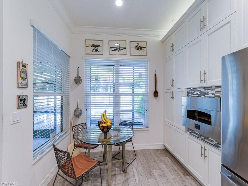 13848 Luna Dr, Naples, FL 34109-4