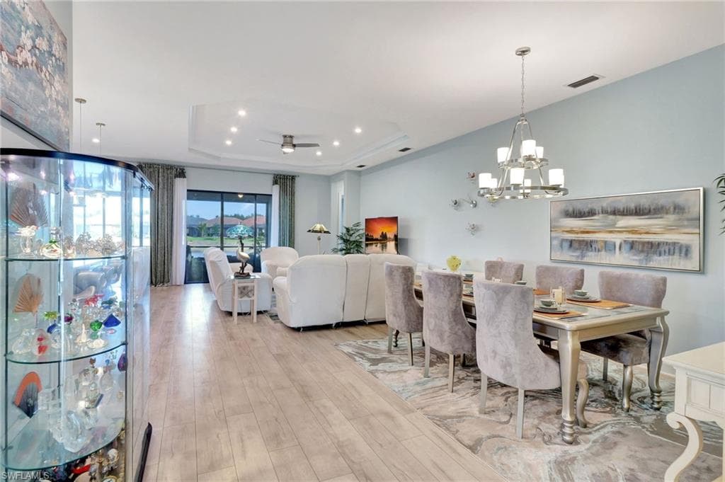 8266 Promoso Ct, Naples, FL 34114-9