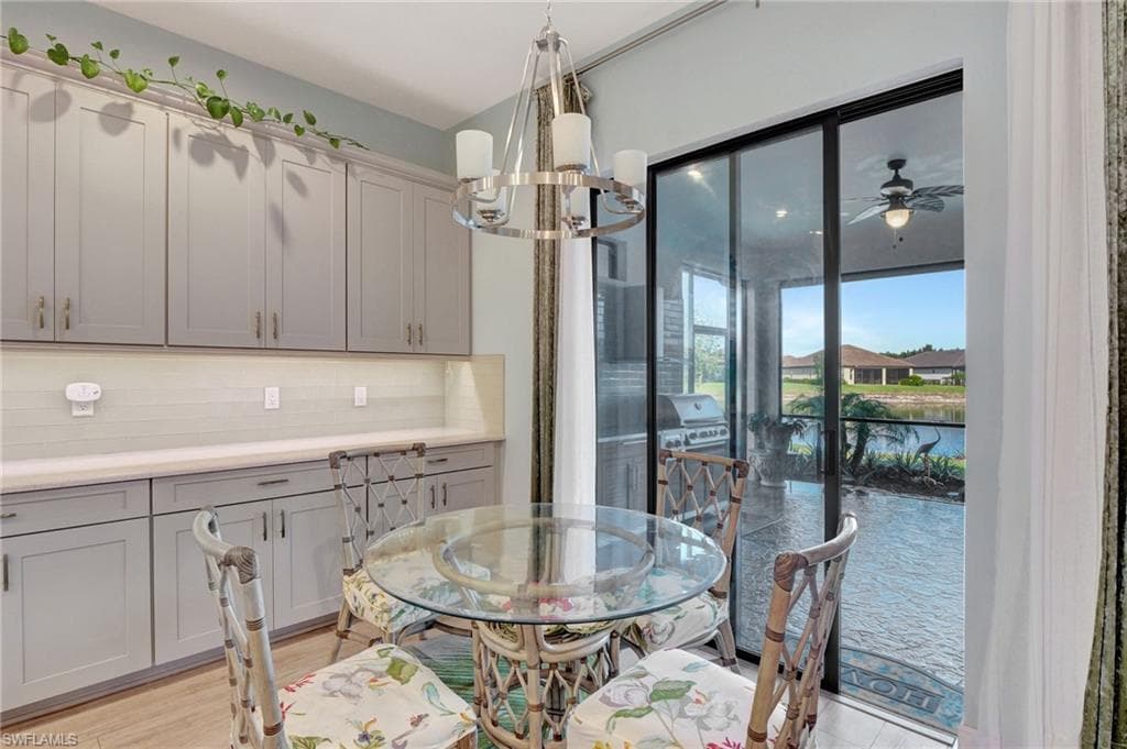 8266 Promoso Ct, Naples, FL 34114-17