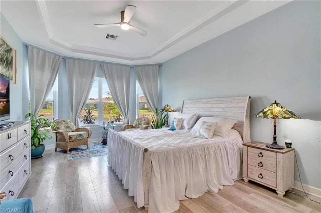 8266 Promoso Ct, Naples, FL 34114-18