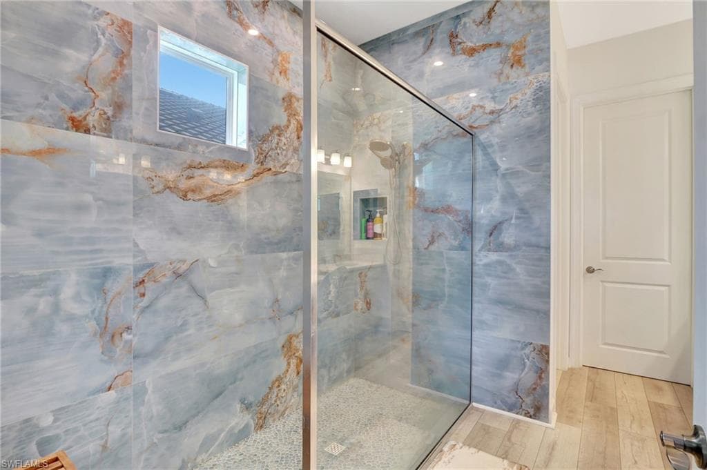 8266 Promoso Ct, Naples, FL 34114-20