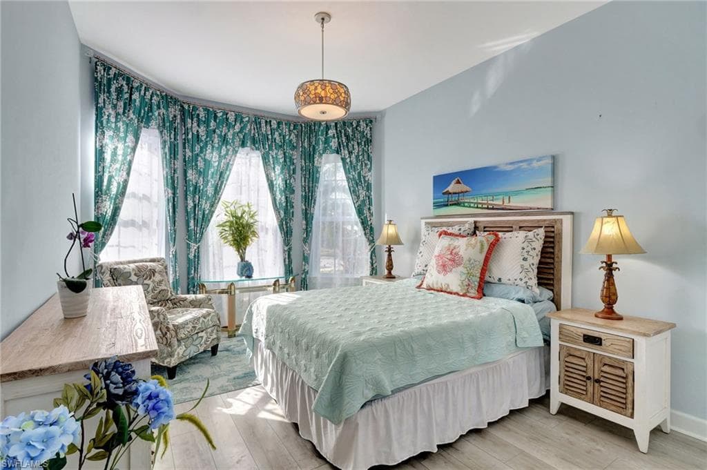 8266 Promoso Ct, Naples, FL 34114-22