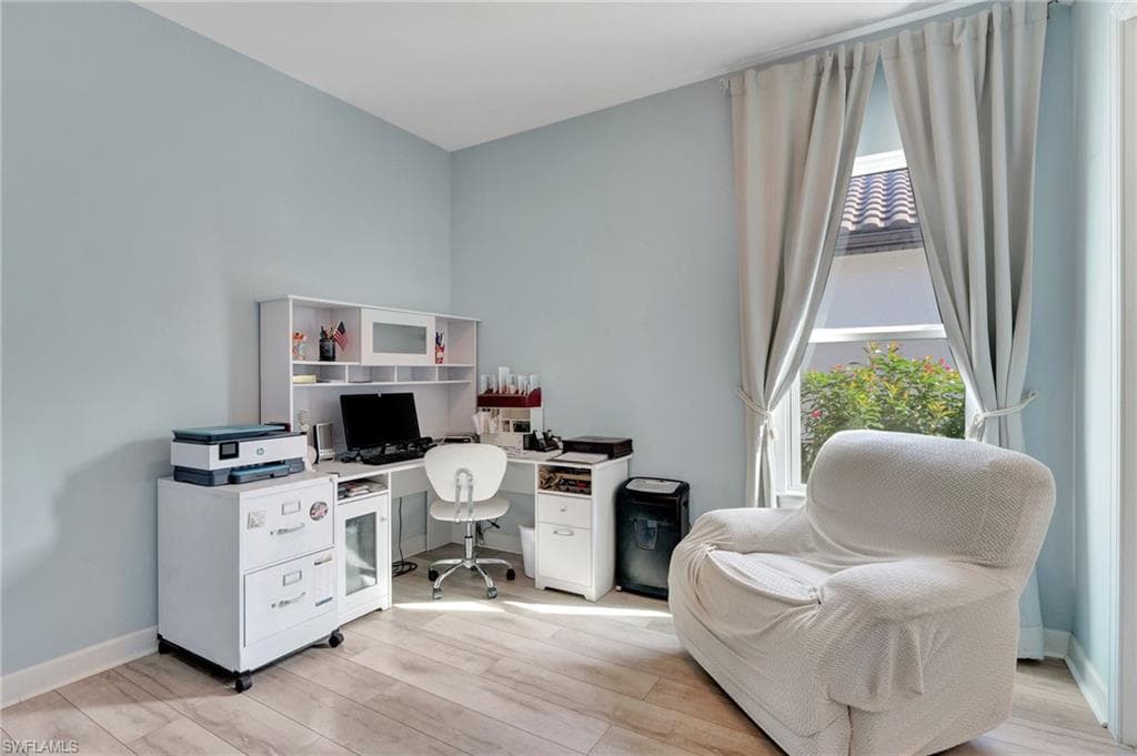 8266 Promoso Ct, Naples, FL 34114-26