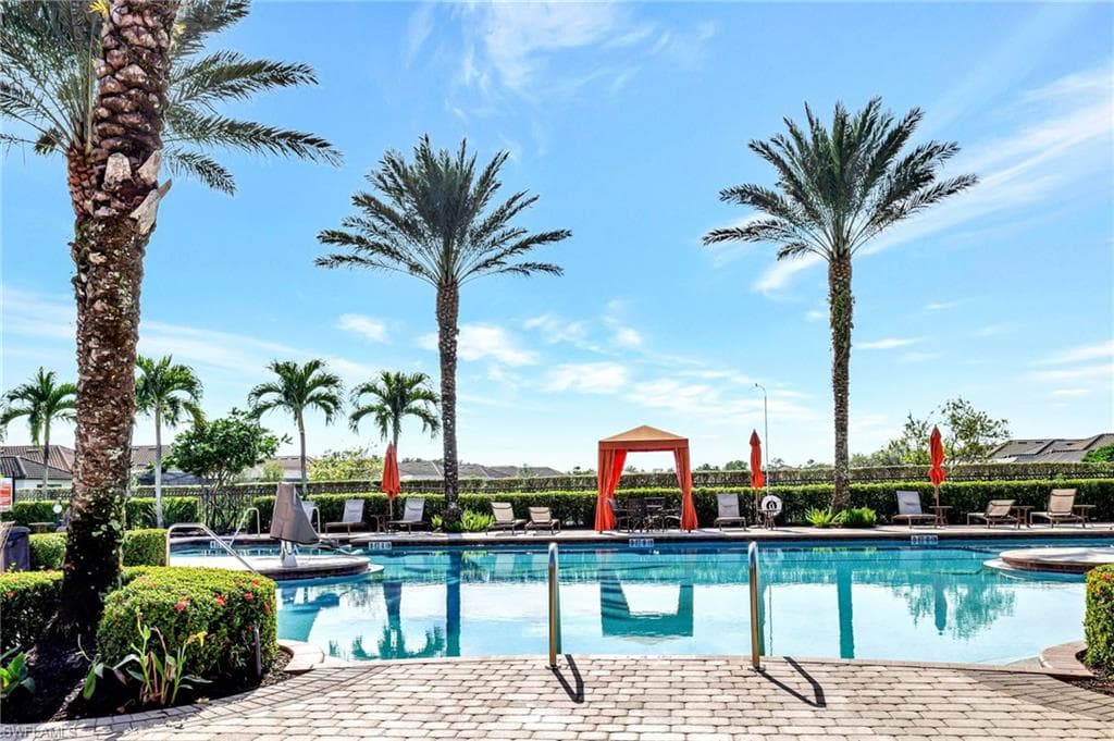 8266 Promoso Ct, Naples, FL 34114-43