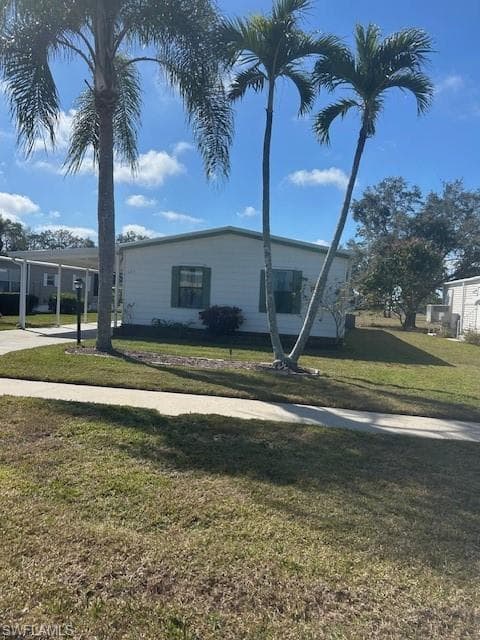125 Calais Ct, Naples, FL 34112-21