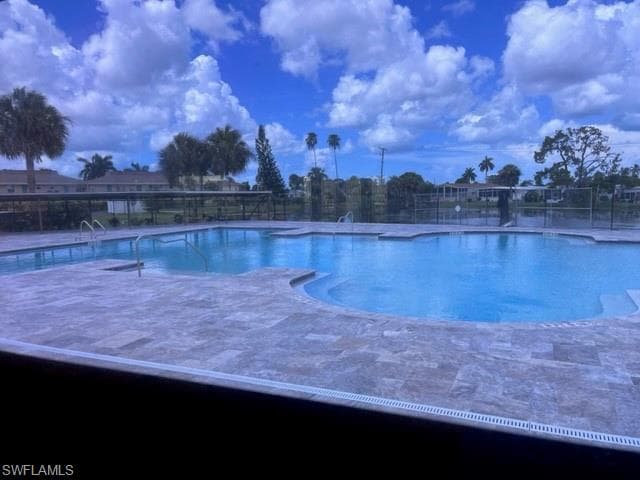 125 Calais Ct, Naples, FL 34112-23