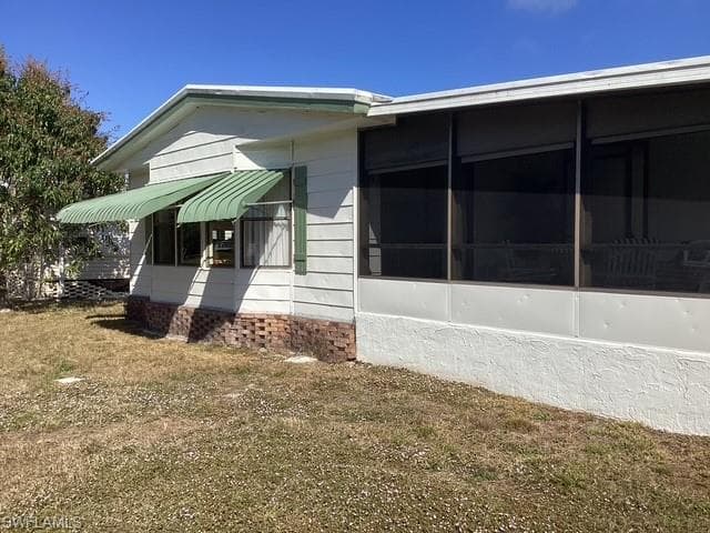 125 Calais Ct, Naples, FL 34112-5
