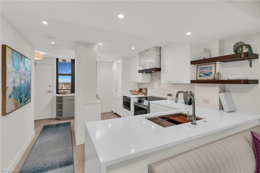 320 Seaview Ct 2001, Marco Island, FL 34145-7