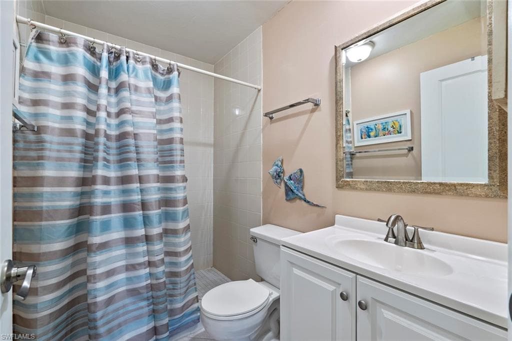 801 Elkcam Cir C4, Marco Island, FL 34145-18