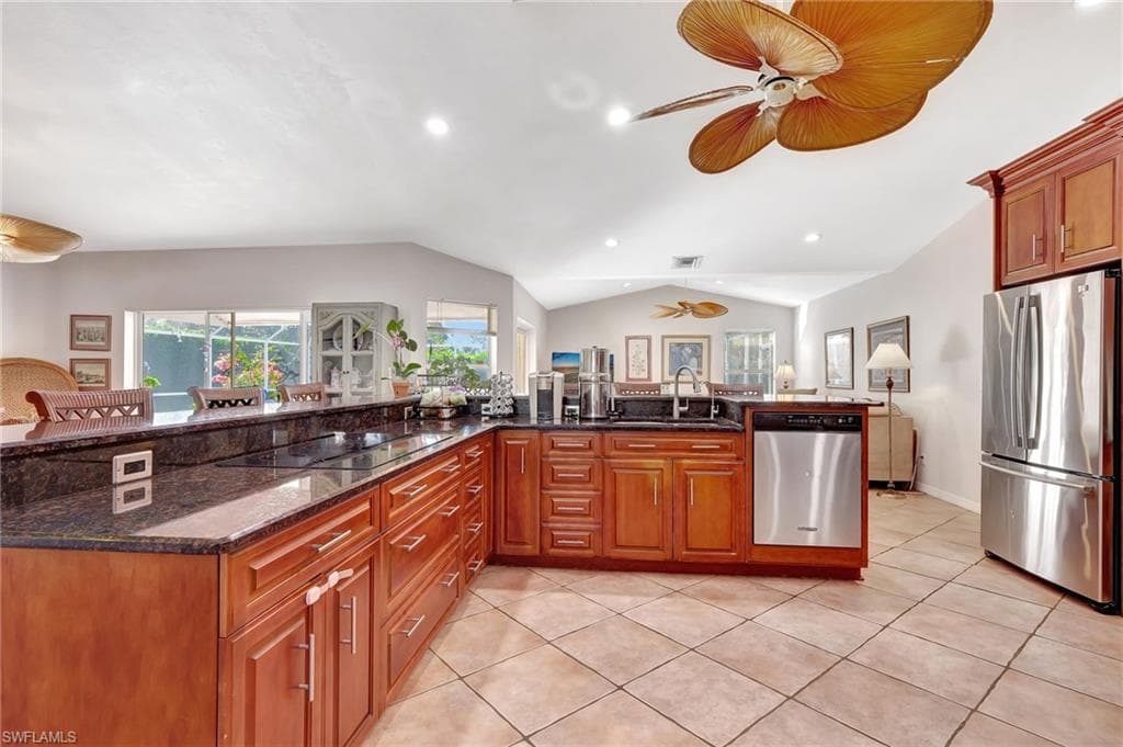 9991 Boca Cir, Naples, FL 34109-10