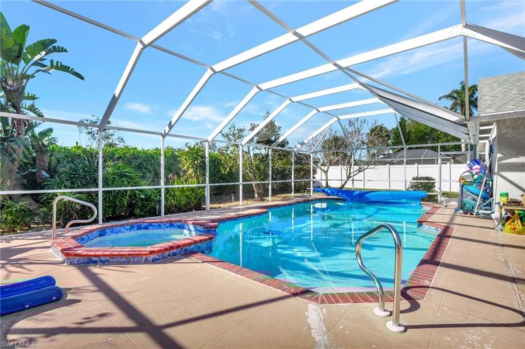 9991 Boca Cir, Naples, FL 34109-23