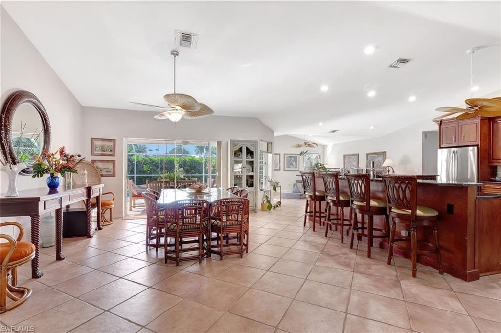 9991 Boca Cir, Naples, FL 34109-3
