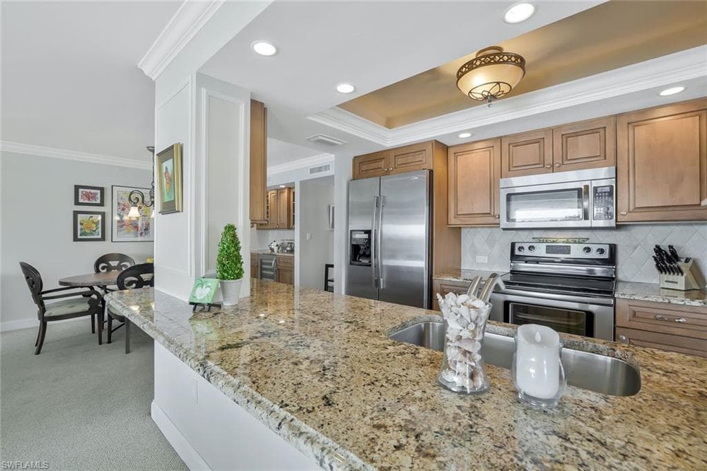 3500 Gulf Shore Blvd N 201, Naples, FL 34103-16
