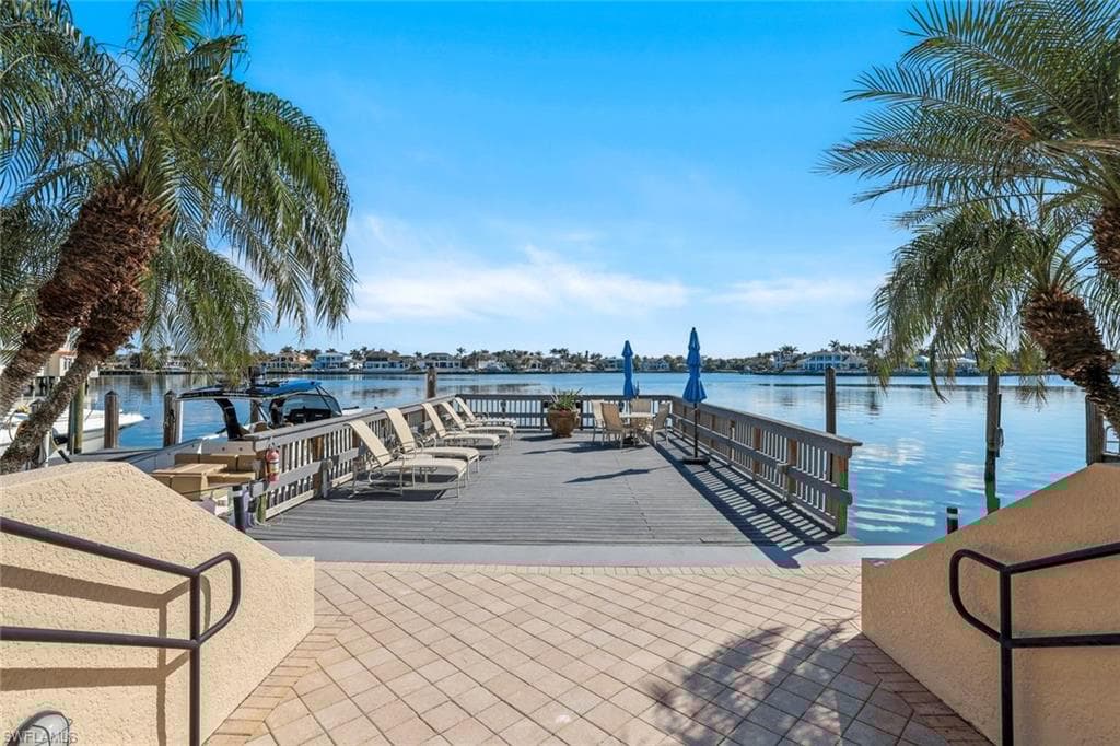3500 Gulf Shore Blvd N 201, Naples, FL 34103-3