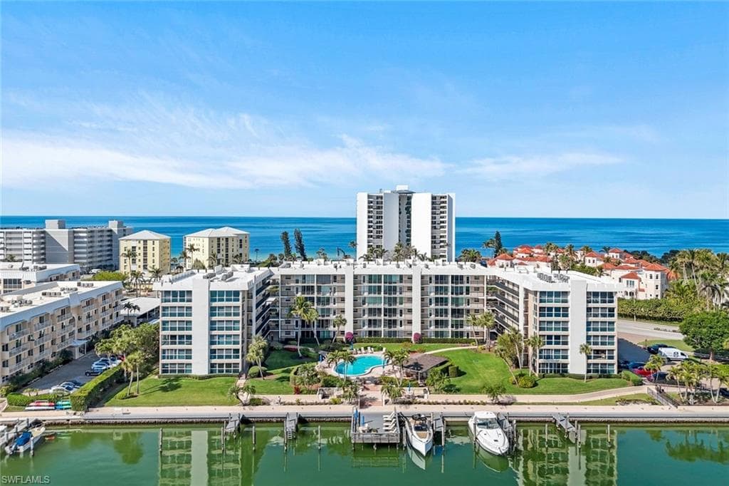 3500 Gulf Shore Blvd N 201, Naples, FL 34103-5