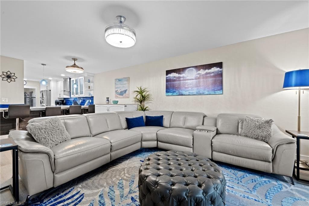 12621 Kelly Sands Way 309, Fort Myers, FL 33908-7