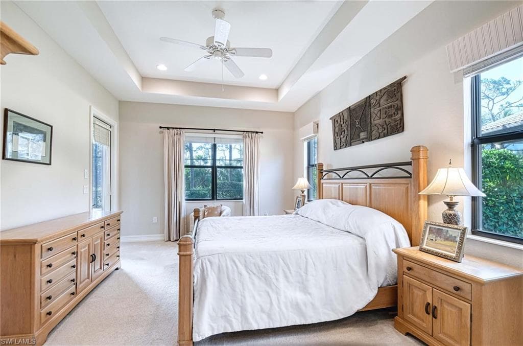 7347 Lantana Cir, Naples, FL 34119-12