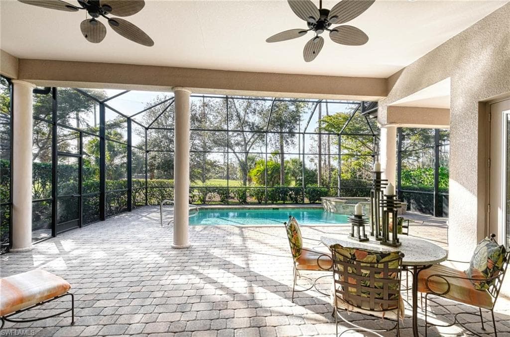 7347 Lantana Cir, Naples, FL 34119-22