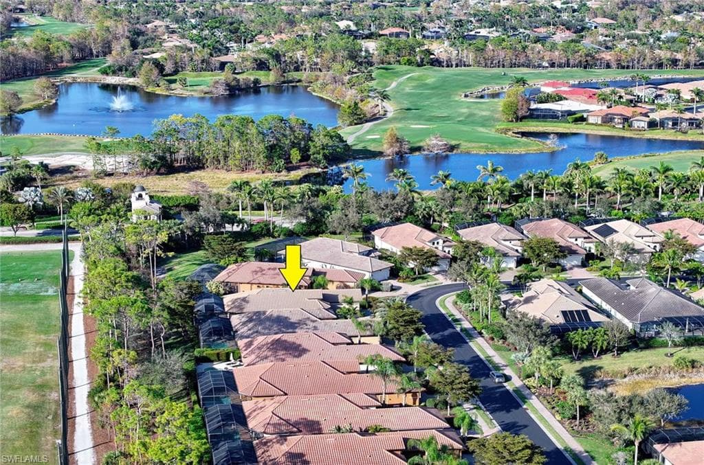 7347 Lantana Cir, Naples, FL 34119-28