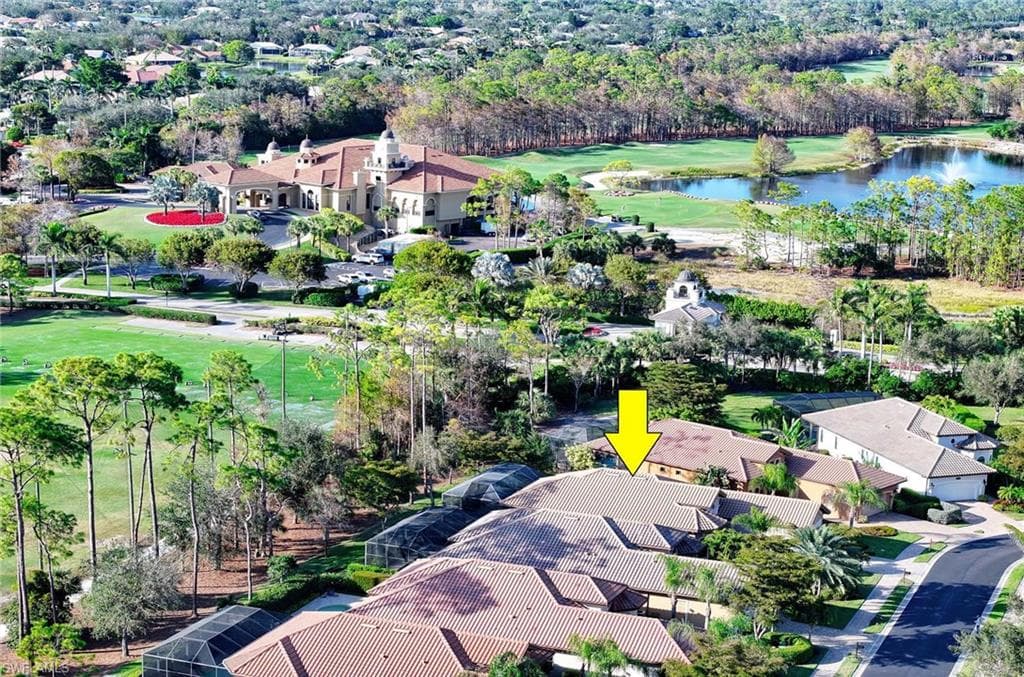 7347 Lantana Cir, Naples, FL 34119-29