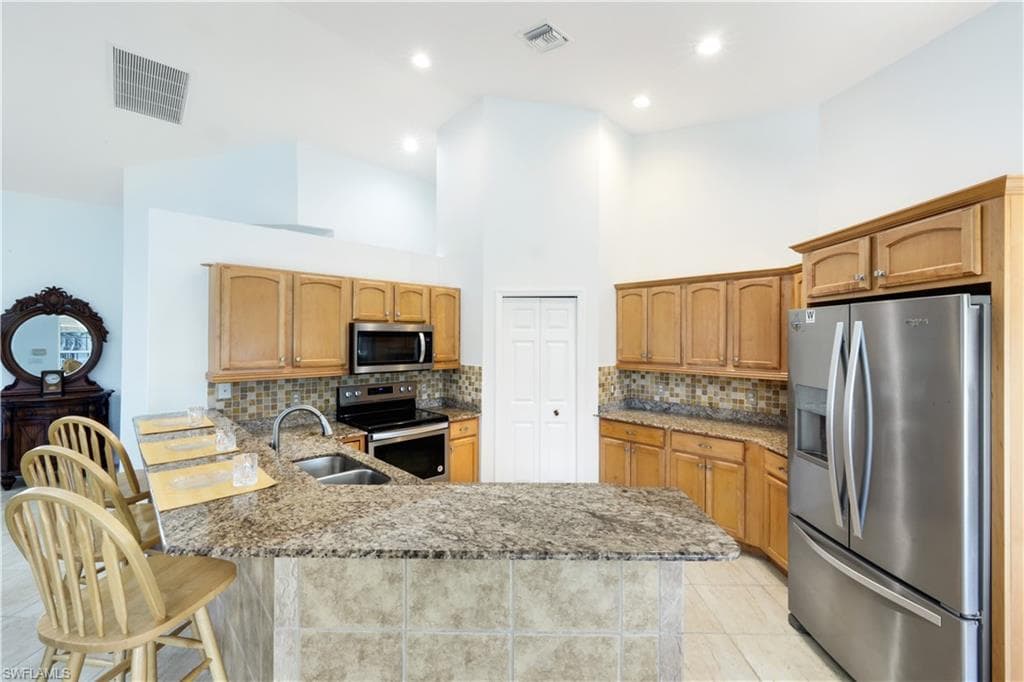 27160 Flamingo Dr, Bonita Springs, FL 34135-19