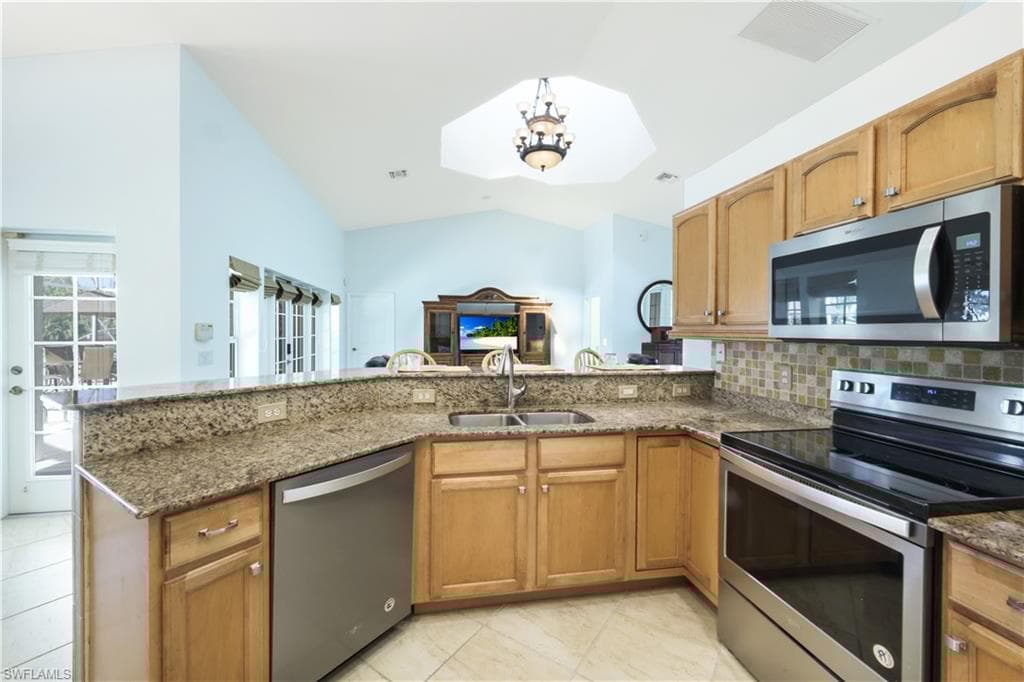 27160 Flamingo Dr, Bonita Springs, FL 34135-20