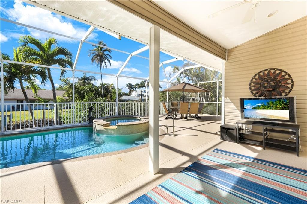 27160 Flamingo Dr, Bonita Springs, FL 34135-32